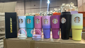 Tumbler in Acciaio Inossidabile Starbucks 30 Oz, Tazza da Viaggio Isolata Sottovuoto con Coperchio, Design Moderno - Product Image 3