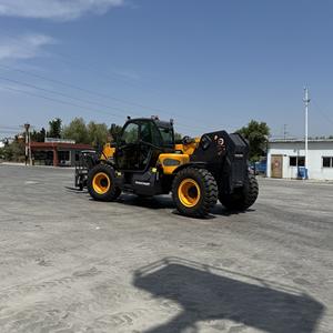 Precio de fábrica <span class=keywords><strong>4</strong></span>.5ton Heavy Duty <span class=keywords><strong>Telescopic</strong></span> Boom Diesel Powered <span class=keywords><strong>4</strong></span> Wheel Travelling Loader and Unloader - Product Image 2