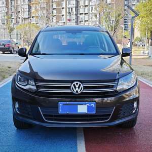 Voiture d'occasion <span class=keywords><strong>à</strong></span> bas prix 1.8T Turbo conduite <span class=keywords><strong>à</strong></span> gauche en Chine <span class=keywords><strong>2016</strong></span> Volkswagen <span class=keywords><strong>Tiguan</strong></span> 300TSI SUV de luxe véhicules automobiles <span class=keywords><strong>à</strong></span> <span class=keywords><strong>vendre</strong></span> - Product Image 1