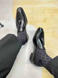 รองเท้าโลฟเฟอร์แบบมีพู่ห้อย ตัดเย็บด้วยมือด้วยเทคนิค Goodyear ผลิตจากหนังลูกวัวอิตาลีและพื้นรองเท้าหนังแท้ เห<span class=keywords><strong>มา</strong></span>ะสำหรับใส่ทำงาน สไตล์อ็อกซ์ฟอร์ด สำหรับผู้ชายที่มีรสนิยม - Product Image 2