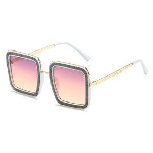 Gafas de sol de gran tamaño para mujer y <span class=keywords><strong>hombre</strong></span>, <span class=keywords><strong>lentes</strong></span> de sol cuadradas de lujo con diamantes brillantes, gafas de sol UV400 masculinas, anteojos <span class=keywords><strong>Hipster</strong></span> necesarios al por mayor - Product Image 6