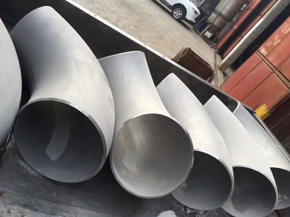 Carbon Steel Pipe Fittings Elbow Alloy Steel Plumbing Pipes and Fittings