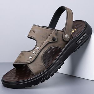 รองเท้าแตะชายหาดฤดูร้อนของผู้ชายแบบแบนกันลื่นพื้นนุ่มรองเท้าแตะลำลองกลางแจ้งสีกากีสีดำวัยกลางคนอายุ 40 60 ปี - Product Image 1