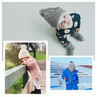 Bonnets tricotés d'hiver personnalisés pour enfants pour garçons et filles Bonnet à rabat et pelucheux avec pompon en fausse fourrure pour enfants Bonnet de ski chaud doublé polaire pour bébé