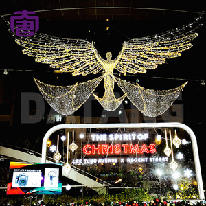 การติดตั้งไฟประดับคริสต์มาสแบบครอสสตรีทพร้อมลวดลาย LED รูปทรงประติมากรรมสำหรับบรรยากาศวันหยุดยุคใหม่ - Product Image 6