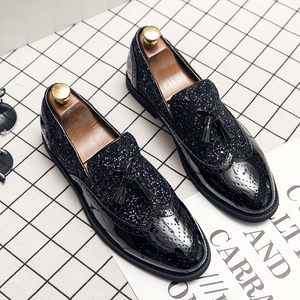 2023 <span class=keywords><strong>scarpe</strong></span> eleganti Casual in <span class=keywords><strong>oro</strong></span> di vendita calde <span class=keywords><strong>scarpe</strong></span> da festa di nozze da <span class=keywords><strong>uomo</strong></span> <span class=keywords><strong>scarpe</strong></span> da ufficio in pelle leggera - Product Image 4