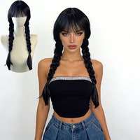 Perruque complète noire en fibre haute température avec franges aériennes et tresses torsadées doubles