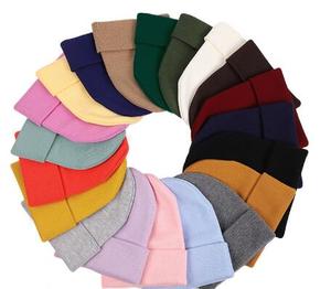 Bonnets unisexes pour femmes et hommes, couleur unie, imprimés, chauds, décontractés, pour l'automne, personnalisables, tricotés, unis, pour l'hiver et la plage, 100% - Product Image 1