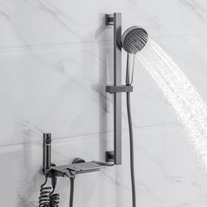 Ensemble de douche mural couleur bronze clouté, avec fonctions jet, massage, pluie et bulles, pour usage hôtelier et domestique - Product Image 4