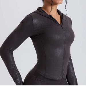 Ensemble de sport YIYI en similicuir effet seconde peau respirant et amincissant pour femme, avec leggings évasés <span class=keywords><strong>taille</strong></span> haute effet push-up, idéal pour le yoga - Product Image 3