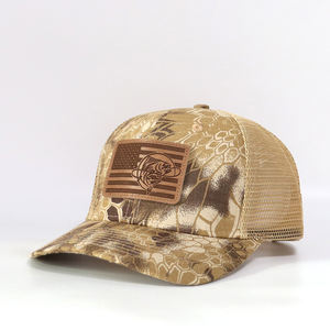 หมวกแก๊ปตาข่ายระบายอากาศลายพรางไพธอนสำหรับฤดูร้อน พรีเมียม ตกแต่งด้วยป้ายหนังธงชาติอเมริกา สำหรับผู้ชาย ตกปลา รุ่น Richardson 112 - Product Image 1