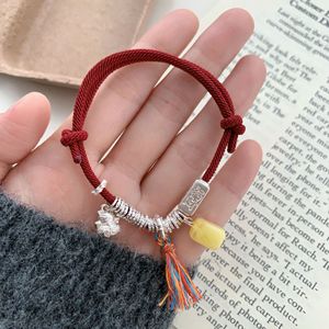 Bracelet porte-bonheur en fil rouge pour femme, en argent sterling 999, avec breloque en ambre et pompon, cadeau bijou pour la chance et la prospérité - Product Image 4