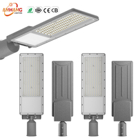 Éclairage public extérieur étanche IP65 à haute luminosité 50W 100W 150W 200W Boîtier en aluminium moulé sous pression Lampe de rue à LED