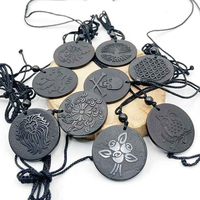 CHENYISHI 50%-70% karbon Shungite harga murah batu alam Shungite bulat dan berbentuk salib liontin kalung untuk perlindungan EMF