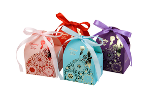 Thiết kế mới Rỗng ra và vàng dập cô dâu và chú rể Wedding party facour Kẹo hộp cho khách Quà Tặng đóng gói hộp với Ribbon - Product Image 5