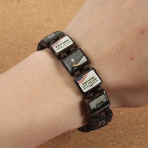 Braccialetto Elastico con Perline in Legno Dorato, Braccialetto <span class=keywords><strong>Rosario</strong></span>, Braccialetto Sacro - Product Image 1