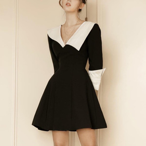 Mini robe de soirée élégante de haute qualité personnalisée en usine Robe à manches longues <span class=keywords><strong>et</strong></span> col en V de couleur contrastée noire <span class=keywords><strong>et</strong></span> blanche - Product Image 3