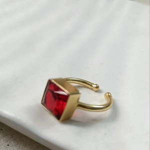 Red stone <b>Quartz</b> Gemstone Gold Plated Jewellery Adjustable Gift <b>Ring</b> for Men's & Women's Bulk Product - Product Image 1
