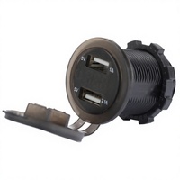 Kewig Pengisi Daya EV Cepat Tahan Api ABS Tahan Air Port Ganda LED 5V 4.2A Soket USB-A Ganda dengan Sakelar Voltmeter