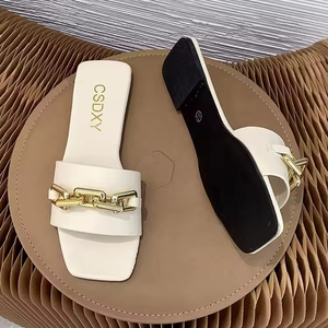 Sandales plates d'été pour femmes avec nouvelle chaîne métallique droite tendance, pour intérieur/extérieur, plage, antidérapantes, doublure en maille - Product Image 6