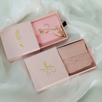 Boîte cadeau de luxe personnalisée avec logo, en carton coulissant, avec revêtement UV, gaufrage et doublure en éponge (Boîte d'emballage pour bijoux)