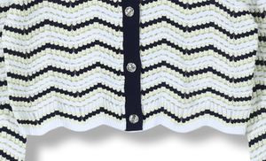 <span class=keywords><strong>Pull</strong></span> à col rond à manches longues pour femmes, printemps-été 2025, sur mesure OEM et ODM, couleur contrastée, rayures ondulées, cardigan en tricot avec boutons - Product Image 5