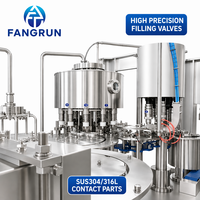 Machine de remplissage et de bouchage entièrement automatique pour bouteilles d'eau potable minérale pure en PET et en verre