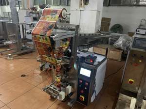 Petite machine d'emballage verticale pour aliments prêts à consommer, maïs soufflé, petits poissons secs, fruits, <span class=keywords><strong>prix</strong></span> - Product Image 2