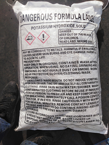 Hydroxyde de Potassium 90% 95% min paillettes CAS 1310-58-3 Potasse Caustique/KOH - Product Image 4