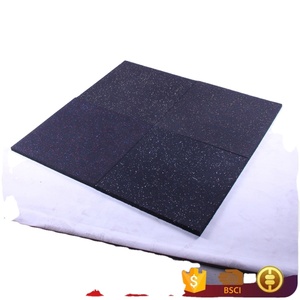 Carreaux de sol en <span class=keywords><strong>caoutchouc</strong></span> de haute qualité pour salle de sport Rouleaux de tapis et carreaux disponibles - Product Image 1