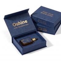 Boîte d'emballage rigide écologique personnalisée magnétique de luxe pour parfums, cosmétiques et bougies, impression UV dorée avec insert, échantillon gratuit