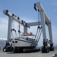 Lève-bateau électrique haute capacité pour usage en marina, idéal pour les yachts