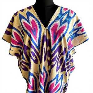 Túnica Kaftan Étnica de Seda con Estampado Ikat Geométrico Multicolor, Estilo Bohemio, Talla 6XL, para Verano - Product Image 1