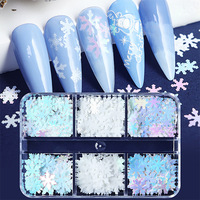 Kit de décoration pour ongles tendance hiver : flocons de neige roses, rouges, verts, blancs mélangés, sapins de Noël, breloques de Noël