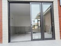 Porte coulissante d'entrée de salle de sport en aluminium et verre, sur mesure, minimaliste, à cadre ultra-fin, grande ouverture, étanche, pour extérieur