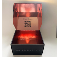 Caja de Embalaje de Cartón Corrugado Negro de Alta Gama Ecológica y Duradera con Estampado Holográfico y Laminado Mate