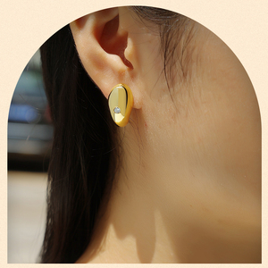 Tối Giản Moissanite S925 Sterling <span class=keywords><strong>Silver</strong></span> Mạ Vàng Drop Bông Tai Mặt Trăng Hình Dạng Thanh Lịch Phong Cách Hàng Ngày Mặc Solitaire Bông Tai - Product Image 6