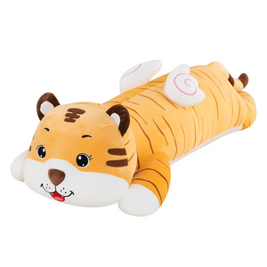 En gros, Peluche Tigre Mignonne Personnalisée, Coussin Long en Coton PP et Maille, Anti-stress, Poupée de Sommeil, Animal en Peluche, Cadeau d'Anniversaire pour Enfants - Product Image 5