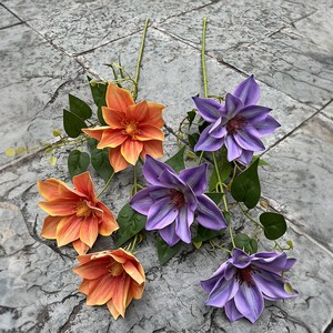 CM-TH151 Vente en gros de <span class=keywords><strong>fleurs</strong></span> artificielles en latex à 3 têtes, toucher réel, <span class=keywords><strong>Clematis</strong></span> violet, pour la décoration de mariage et de fête - Product Image 2