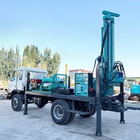Camion multifonctionnel équipé d'une plateforme de forage de puits d'eau, perce rapidement, adapté aux puits d'eau industriels