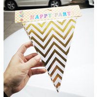 Lot de 12 guirlandes triangulaires en papier doré style INS, 13x18cm, pour mariage