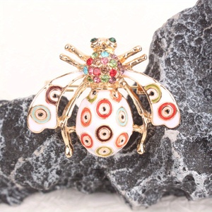 Broche Vintage Dorée – Accessoire Fantaisie élégant Et Rétro (occasion)