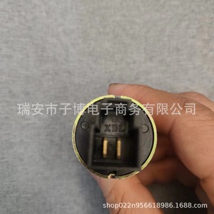 สวิตช์ไฟเบรกตงเฟิง เทียนหลง 3750410 C0100 12V สำหรับเปลี่ยนซ่อม - Product Image 3