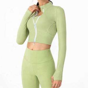 Chaqueta deportiva para gimnasio y yoga corta con cremallera de manga larga de color sólido de alta calidad para mujer con logotipo personalizado - Product Image 1