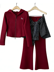 Ensemble deux pièces décontracté pour femme avec logo de créateur, haut à capuche et pantalon, imprimé numérique vintage, en tissu non tissé Spandex/Coton, séchage rapide - Product Image 3