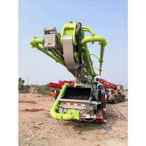 Bomba de Concreto Usada Zoomlion 38X-5RZ de 38m Montada en Camión, en Buen Estado de Funcionamiento - Product Image 6