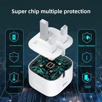 Chargeur et câble Type-C à charge rapide PD20W/35W avec certification CE, prise UK, pour appareils dotés d'une conception pliable à trois pieds