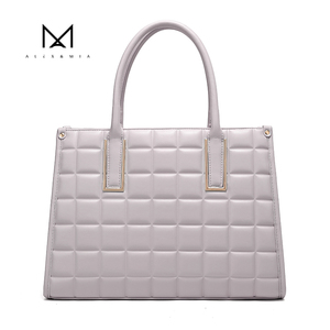 ALEX&<span class=keywords><strong>MIA</strong></span> Borsa Trapuntata da Donna, Capacità <span class=keywords><strong>Media</strong></span>, con Cerniera, Resistente all'Acqua, in Poliestere, Borsa da Ufficio con Manico Superiore e <span class=keywords><strong>Tracolla</strong></span> - Product Image 3