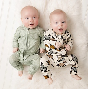 Combinaison bébé en bambou biologique, pyjama zippé avec pieds couverts, imprimé personnalisé, manches longues, fermeture éclair bidirectionnelle pour nouveau-né, nourrisson, tout-petit - Product Image 1