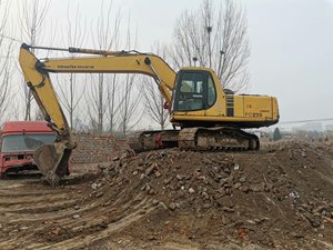 รถขุด Komatsu มือสองรุ่น Pc220-6 Pc110 Pc120 Pc130 Pc200 Pc210 Pc220 Pc200-6 Pc300 Pc270 - Product Image 2